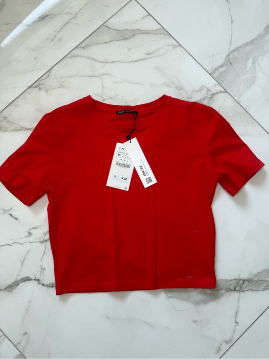 Zara Tops - Zara Red Crewneck Crop Top